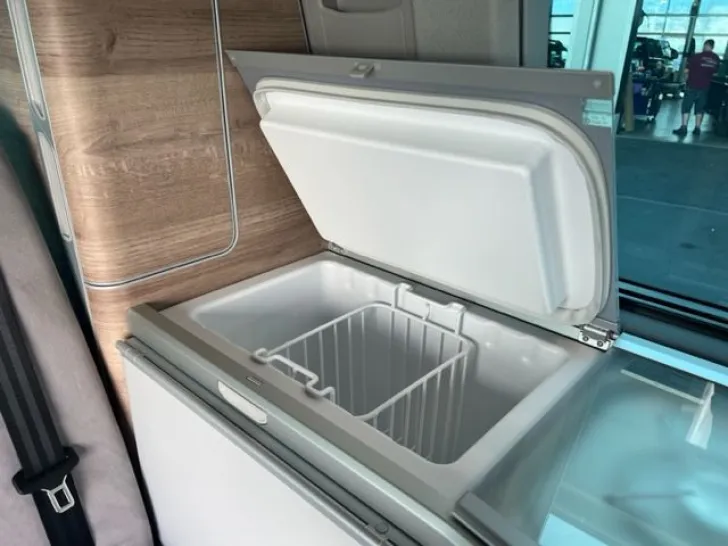Fahrzeugbild VW T6.1 California Ocean Premium Schaltgetriebe 202 #15
