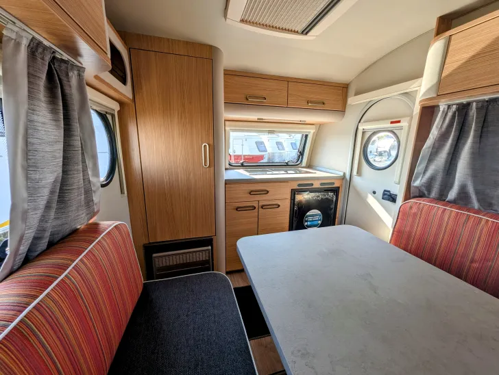 Fahrzeugbild T@B BASIC 320 GASHEIZUNG, AUFLASTUNG u.v.m #7