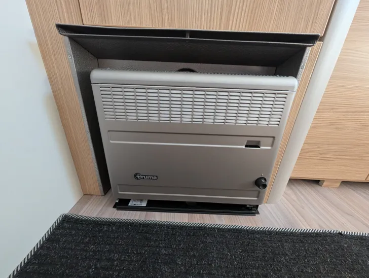 Fahrzeugbild T@B BASIC 320 GASHEIZUNG, AUFLASTUNG u.v.m #8