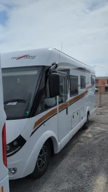 Seitlich Malibu I 490 RB-LE comfort 4.2t 180PS | Automatik, 631 - 2239