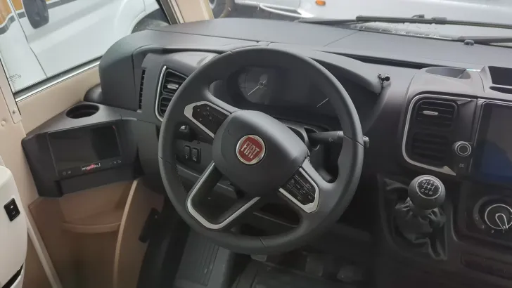 Fahrzeugbild Malibu I 441 LE #7
