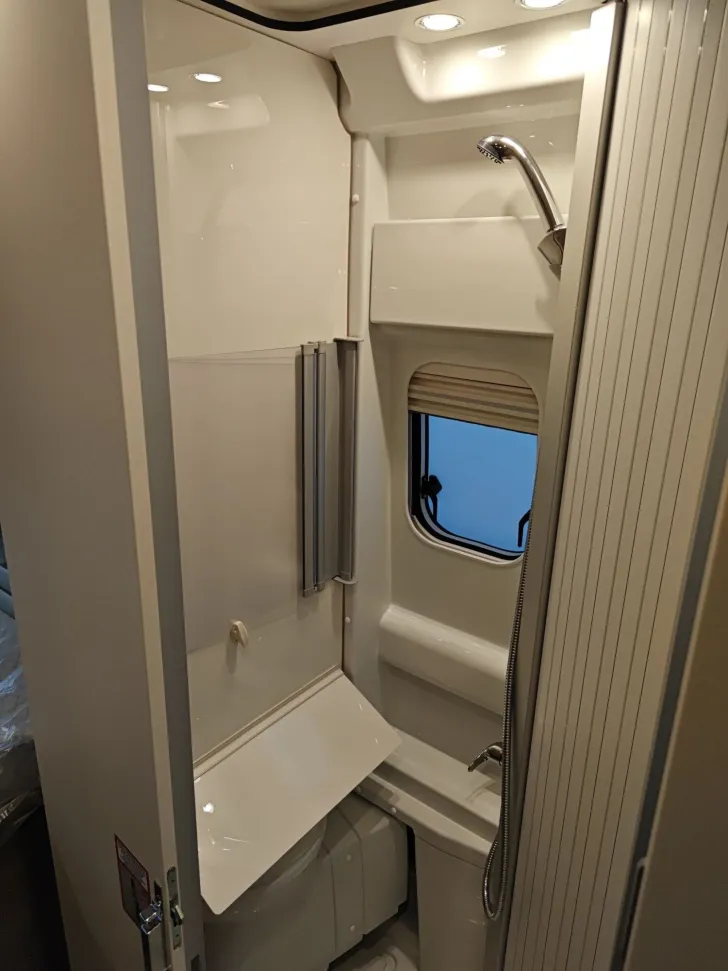 Fahrzeugbild Malibu Van comfort 600 DB SIE SPAREN 20.660,- #16