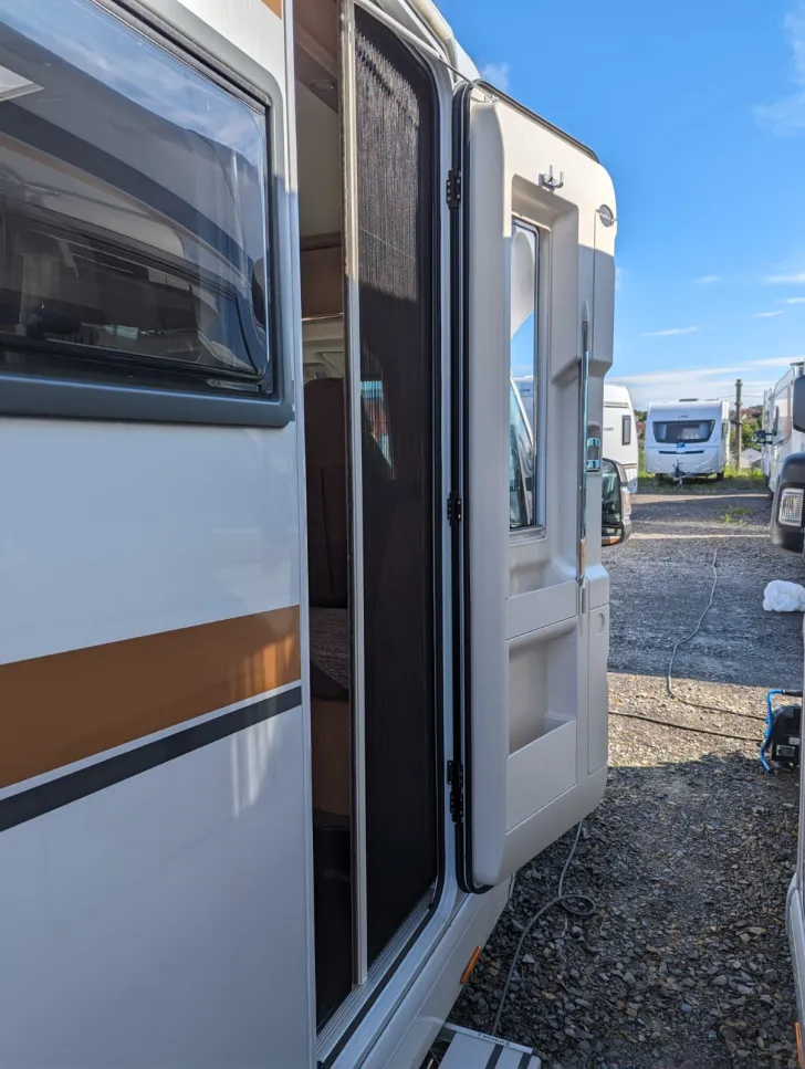 Fahrzeugbild Malibu T 430 LE #5