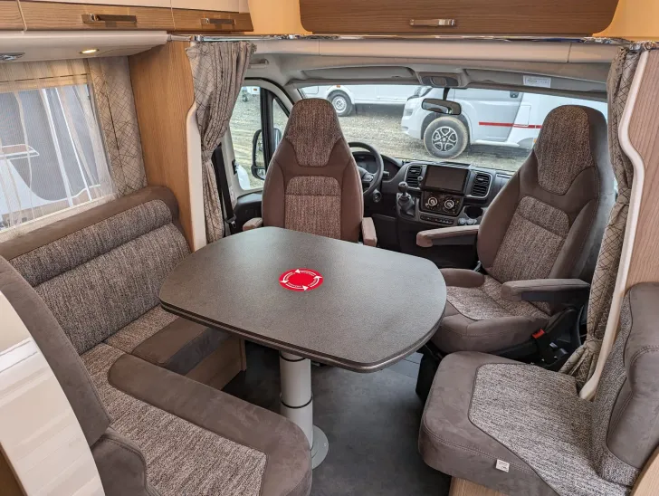 Fahrzeugbild Malibu T 430 LE 140PS | Schalter, 620 - 2107 #15