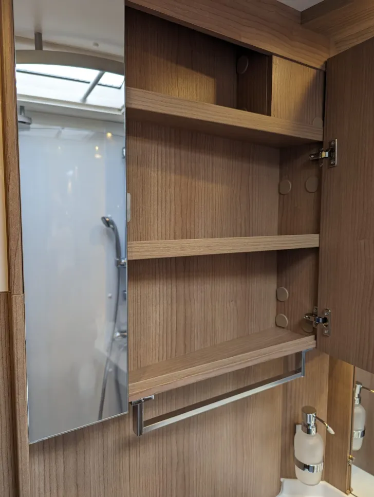 Fahrzeugbild Malibu T 430 LE 140PS | Schalter, 620 - 2107 #35