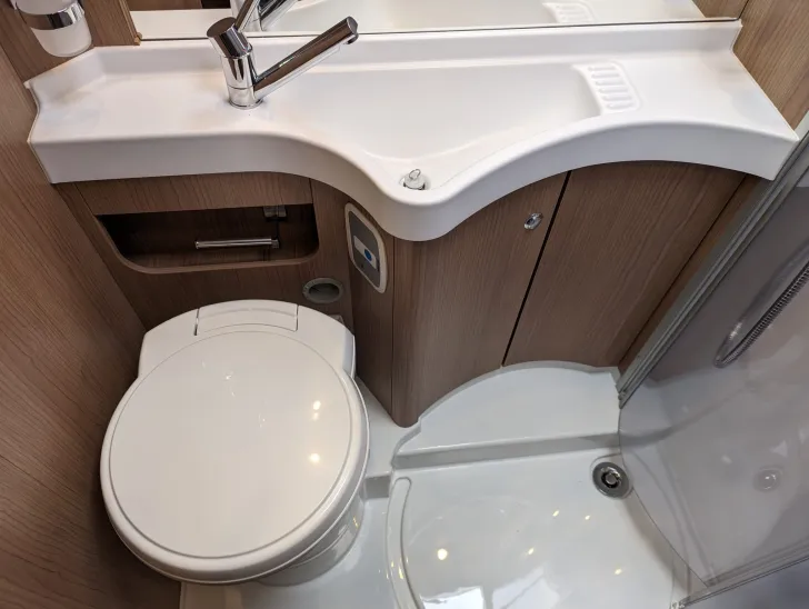 Fahrzeugbild Malibu T 430 LE 140PS | Schalter, 620 - 2107 #36