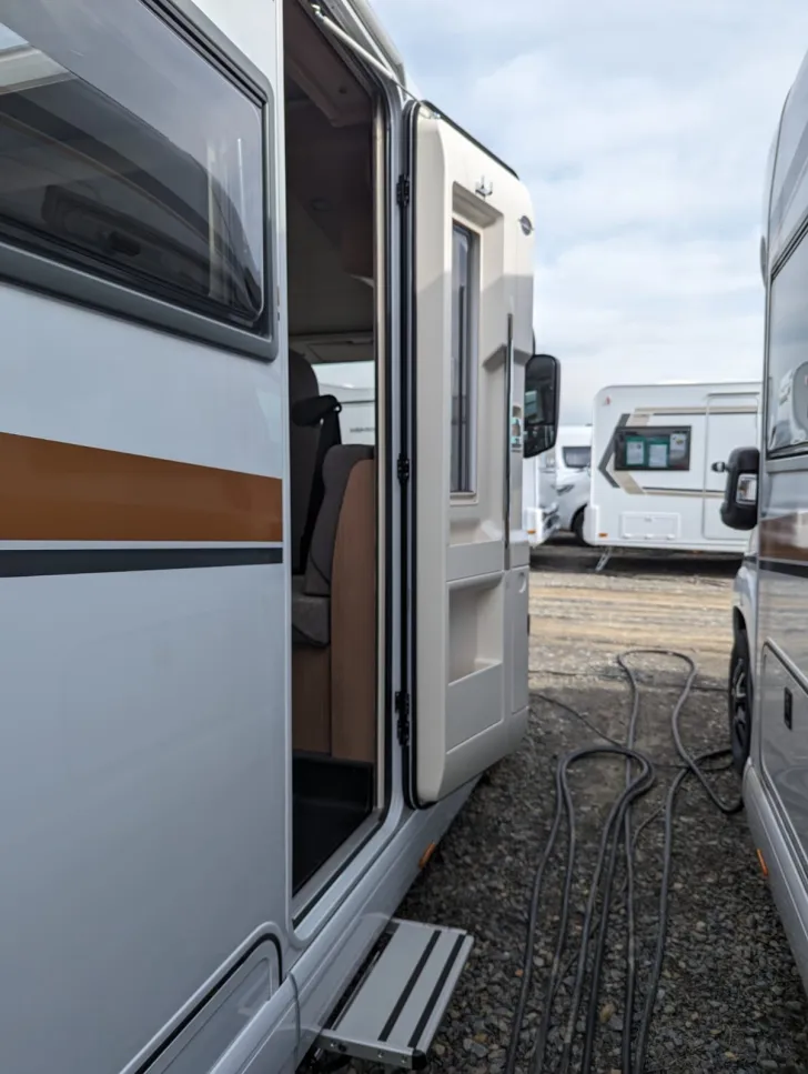 Fahrzeugbild Malibu I 430 LE #6