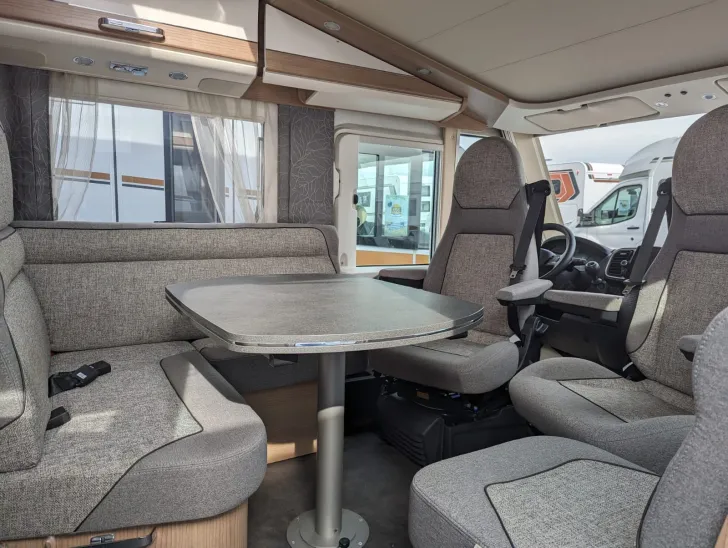 Fahrzeugbild Malibu I 430 LE #7