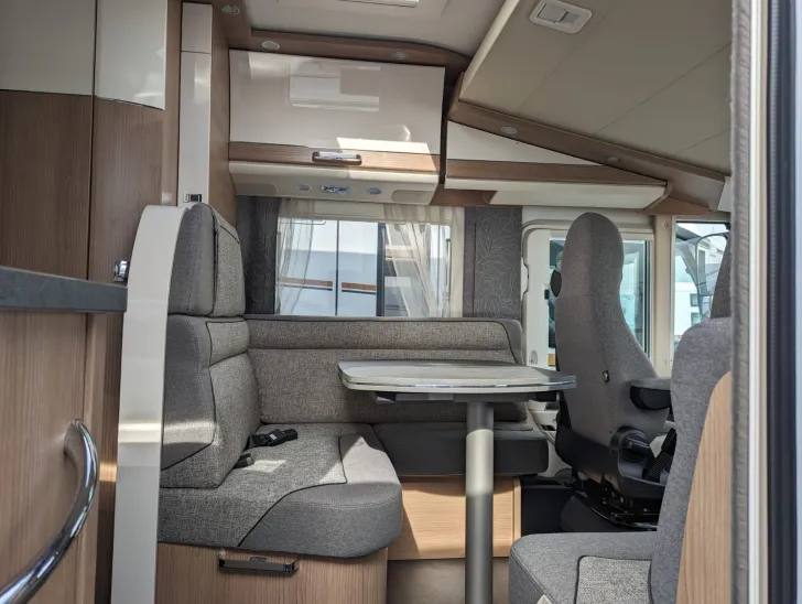 Fahrzeugbild Malibu I 430 LE #8