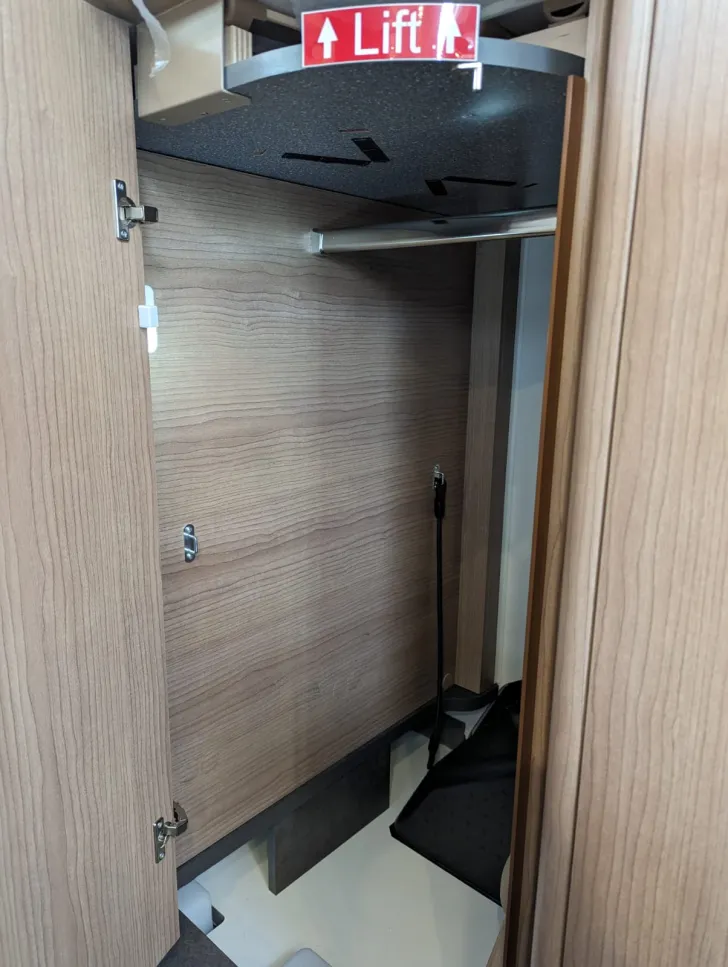 Fahrzeugbild Malibu I 430 LE #28