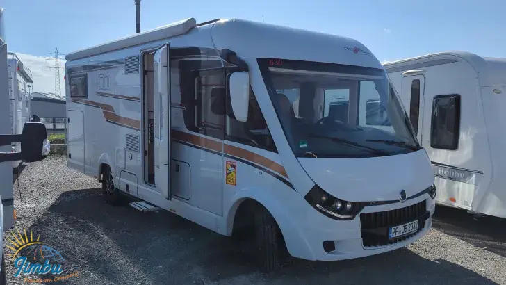 Schräg Vorne Malibu I 490 LE Touring 180 PS / Automatik 2154-630