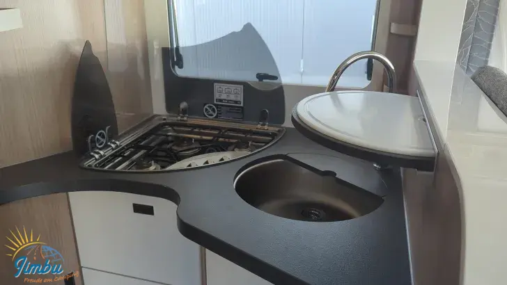 Küchen Malibu I 490 LE Touring 180 PS / Automatik 2154-630