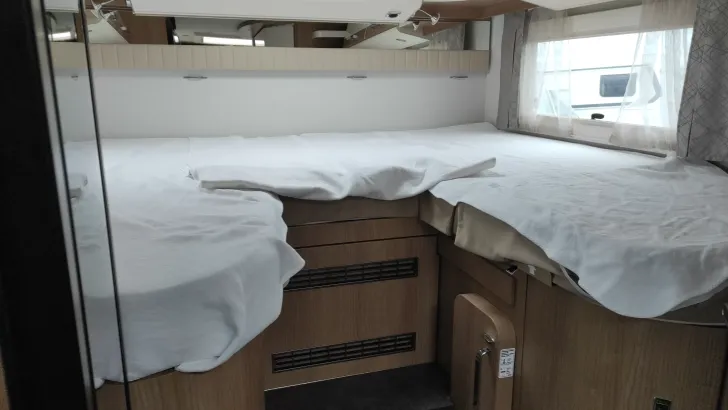 Fahrzeugbild Malibu I 441 LE Touring #9