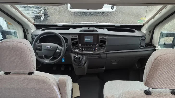 Fahrerhaus Weinsberg CaraLoft 600 MEG 130 PS / Schalter, 610 - 1120