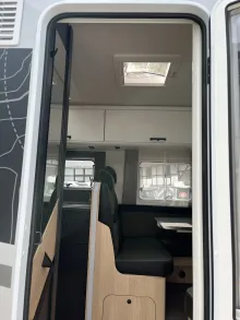 Fahrzeugbild Sunlight T 68 XX 180PS Automatik* #6