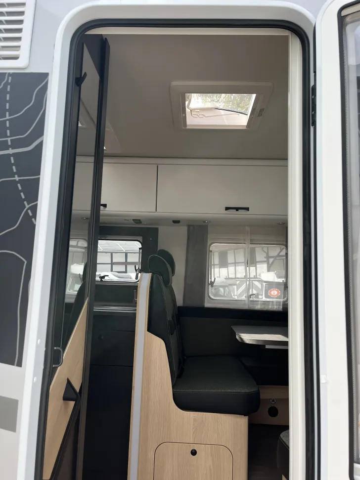 Fahrzeugbild Sunlight T 68 XX 180PS Automatik* #6