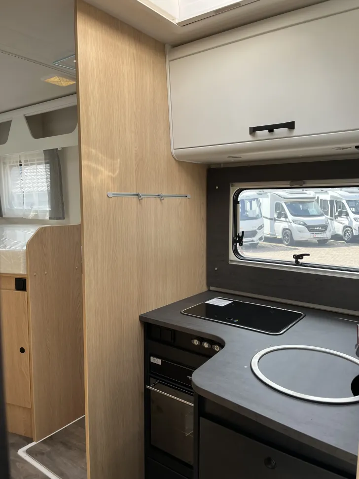 Fahrzeugbild Sunlight T 68 XX 180PS Automatik* #10