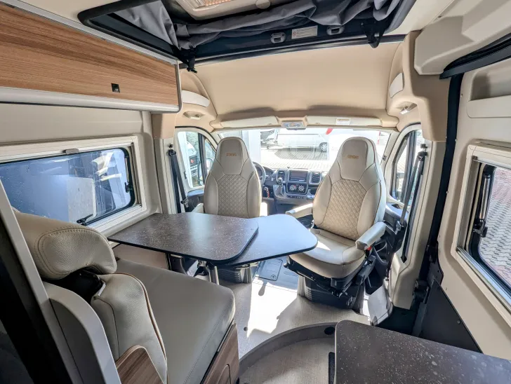 Fahrzeugbild Bürstner B66 C 600 Aufstelldach #6