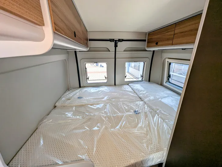 Fahrzeugbild Bürstner B66 C 600 Aufstelldach #10