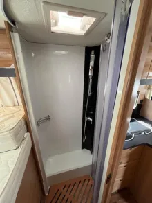 Fahrzeugbild LMC Breezer Lift H 737 G Euro 6 Automatik- SAT- Solar- Lithium 150A #12