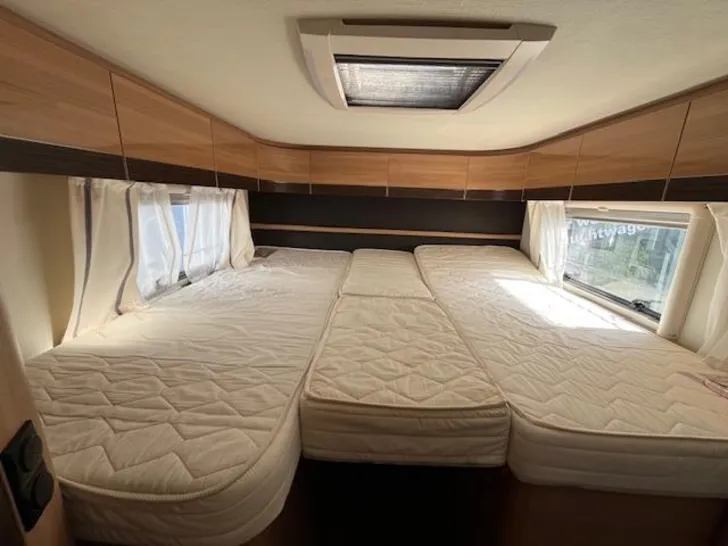 Fahrzeugbild LMC Breezer Lift H 737 G Euro 6 Automatik- SAT- Solar- Lithium 150A #17