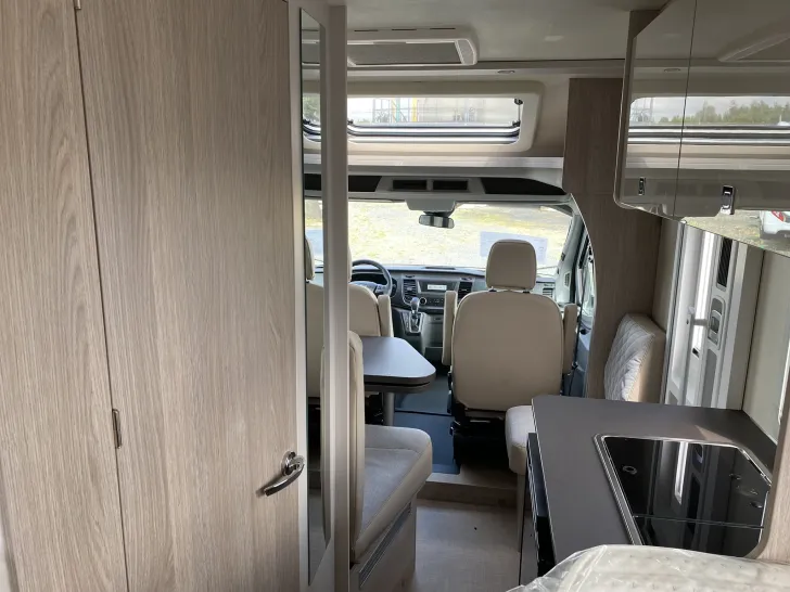 Fahrzeugbild Bürstner Lineo T 620 G #14