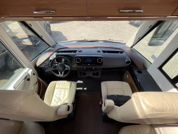 Fahrzeugbild Carthago chic c-line I 4.9 LE #9