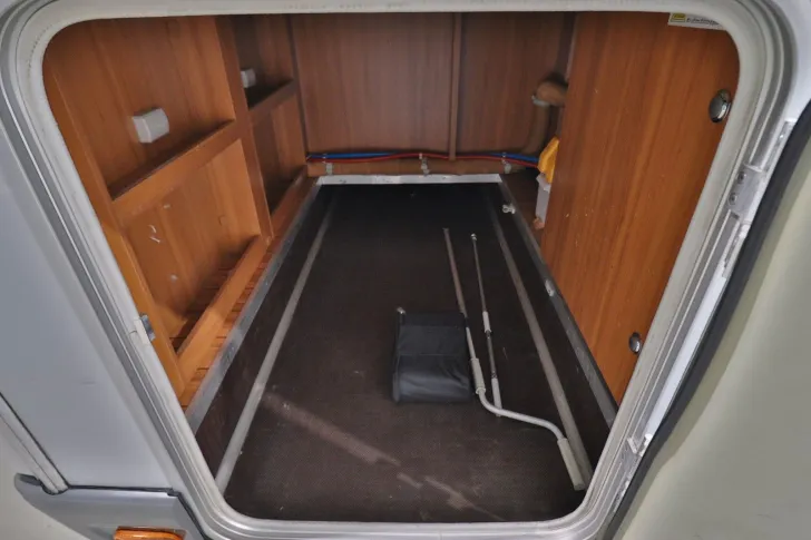 Fahrzeugbild Knaus SKY WAVE 650 MF/Festbett+Hubbett/Klima/Markise #5