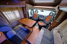 Fahrzeugbild Knaus SKY WAVE 650 MF/Festbett+Hubbett/Klima/Markise #7