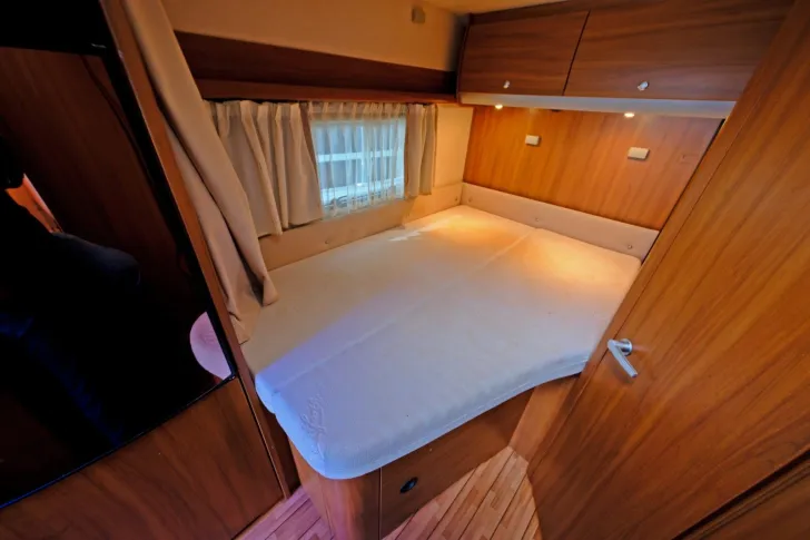 Fahrzeugbild Knaus SKY WAVE 650 MF/Festbett+Hubbett/Klima/Markise #10