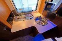 Fahrzeugbild Knaus SKY WAVE 650 MF/Festbett+Hubbett/Klima/Markise #11