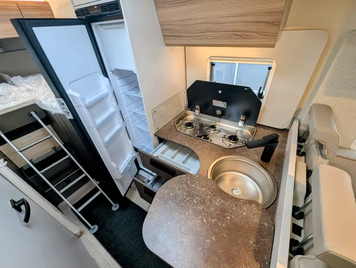 Fahrzeugbild Bürstner B66 TD 690 G Hubbett #13