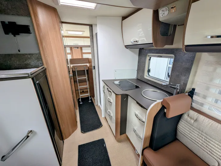 Fahrzeugbild Bürstner Lyseo TD 727 G UVP 123.620 € #9