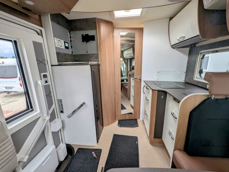 Fahrzeugbild Bürstner Lyseo TD 727 G UVP 123.620 € #15