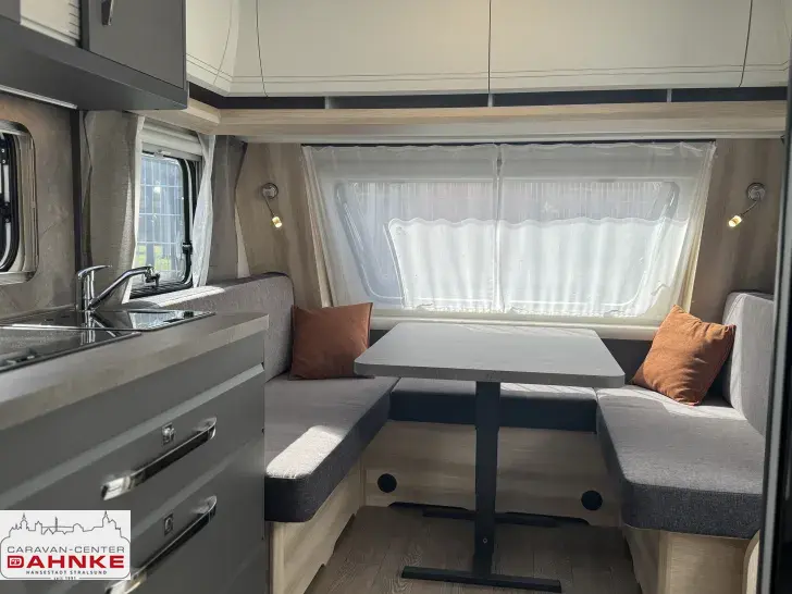 Fahrzeugbild Hobby De Luxe 495 WFB Mod. 2026, Fußbodenheizg. #9