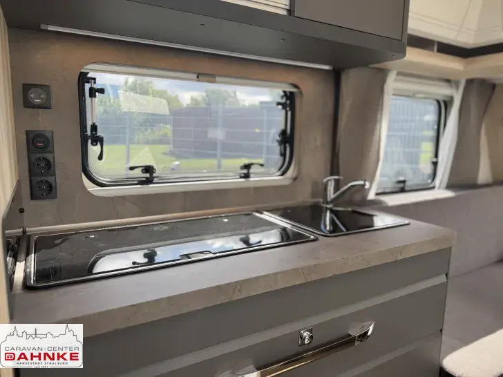 Fahrzeugbild Hobby De Luxe 495 WFB Mod. 2026, Fußbodenheizg. #12