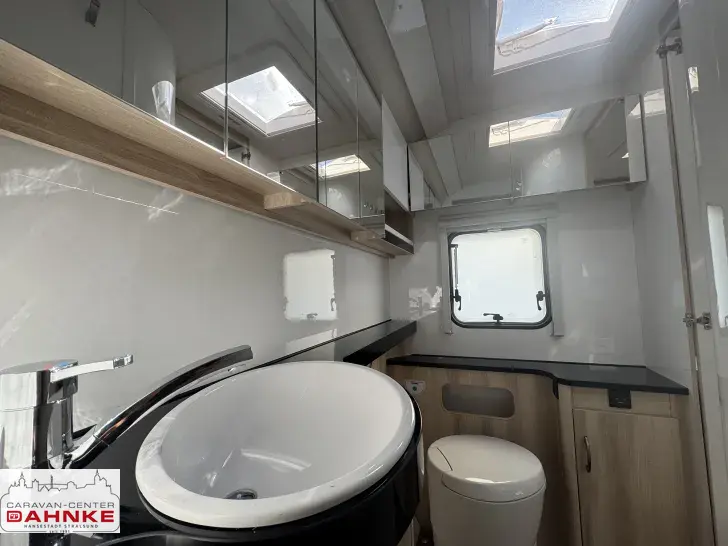 Fahrzeugbild Hobby De Luxe 495 WFB Mod. 2026, Fußbodenheizg. #15