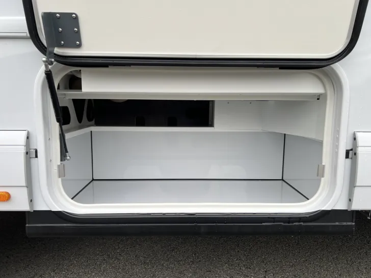 Fahrzeugbild Malibu I 490 RB LE comfort Mercedes #42