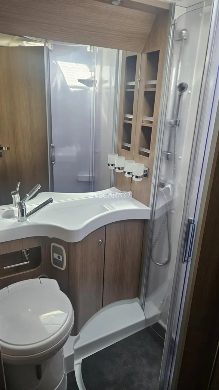Fahrzeugbild Malibu I 430 KB-LE comfort 4.2t 180PS 8Gang mit Hubbett 32 #13