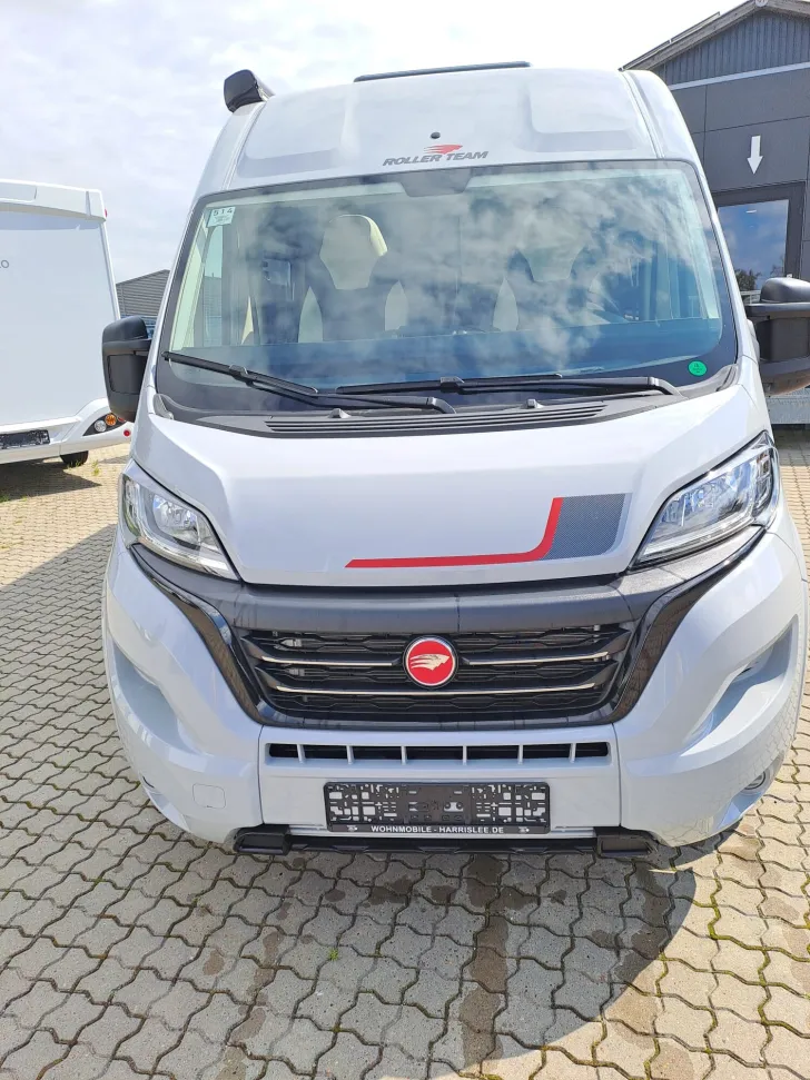 Fahrzeugbild Roller Team Livingstone Sport 2 Solar, Winter Paket, TV mit DVBT #1