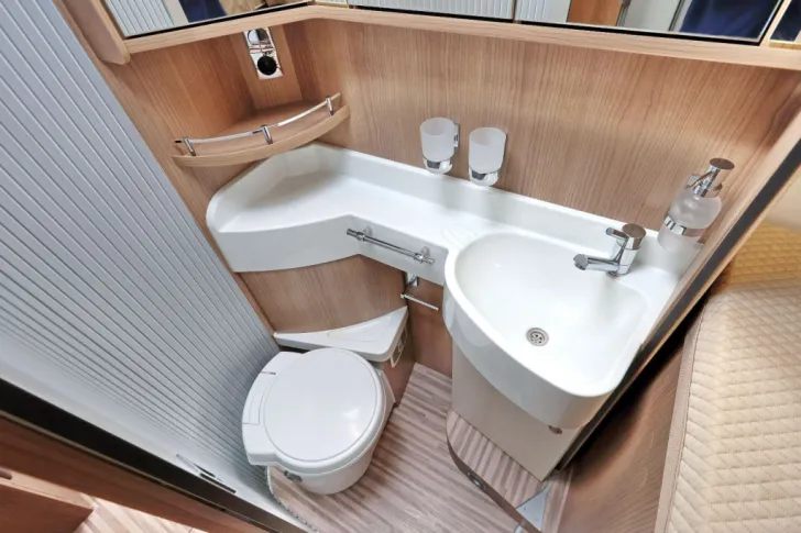 Fahrzeugbild Malibu I 440 LE | TÜV NEU | ZAHNRIEMEN NEU #26