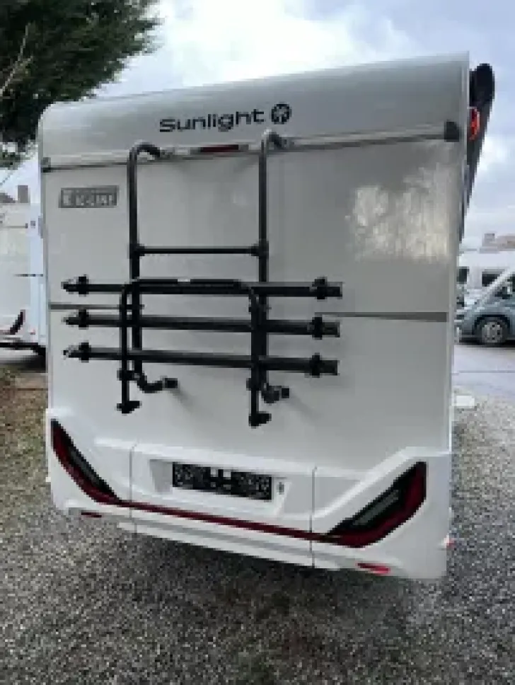 Fahrzeugbild Sunlight V 66 Adventure Edition IC-Line 6.64m kurz schwarz* #4