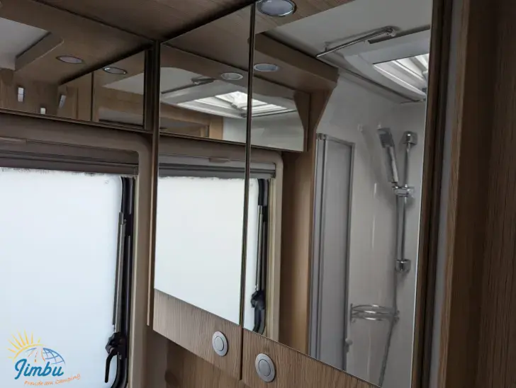 Fahrzeugbild LMC Cruiser V 646 G Fiat 180 PS/Automatik 3050-627 #34