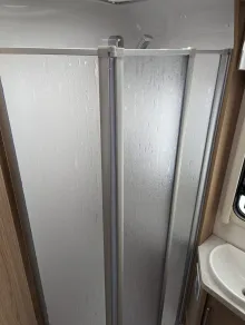 Fahrzeugbild LMC Cruiser V 646 G 180 PS/Automatik, 627 - 3050 #36