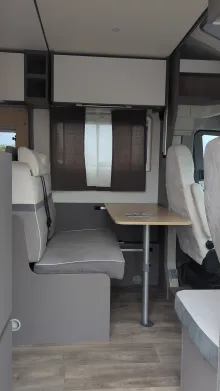 Sitzgruppe LMC Tourer Lift H 664 G 170 PS / Schalter, 520 - 3068