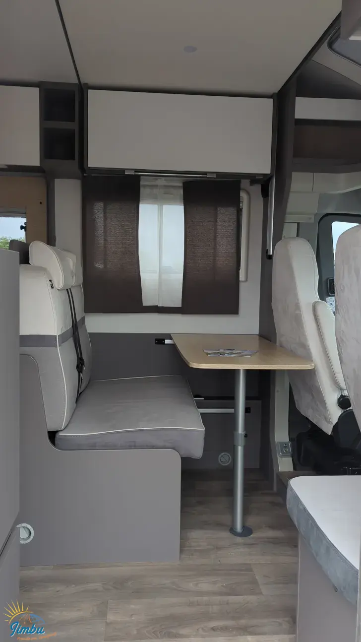 Sitzgruppe LMC Tourer Lift H 664 G 170 PS / Schalter, 520 - 3068