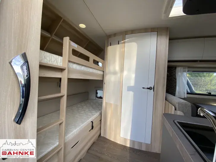 Fahrzeugbild Hobby De Luxe 490 KMF City-Wasseranschluss*1.800 kg* #5