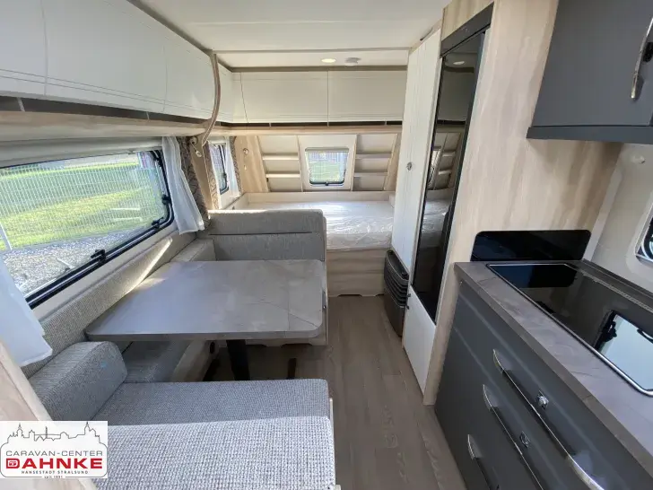 Fahrzeugbild Hobby De Luxe 490 KMF City-Wasseranschluss*1.800 kg* #8