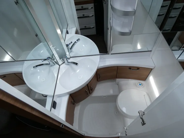 Fahrzeugbild Hobby De Luxe 455 UF - Sonderpreis wg. Hageldellen #17