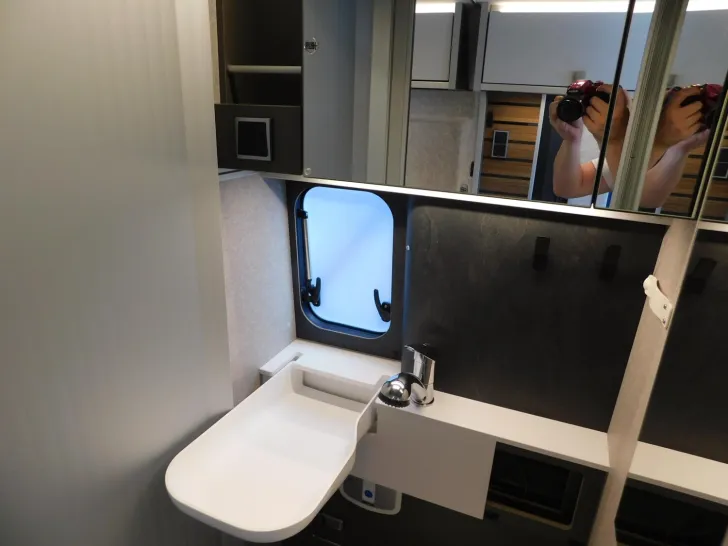 Fahrzeugbild Hymer Yosemite Fiat 18-Zoll Delta Felgen, Aufstelldach #20